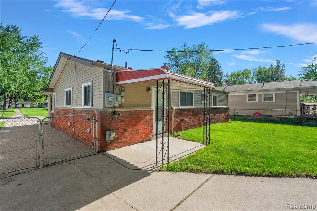 26061 Cameo Court, Madison Heights, MI 48071 — Photo 9