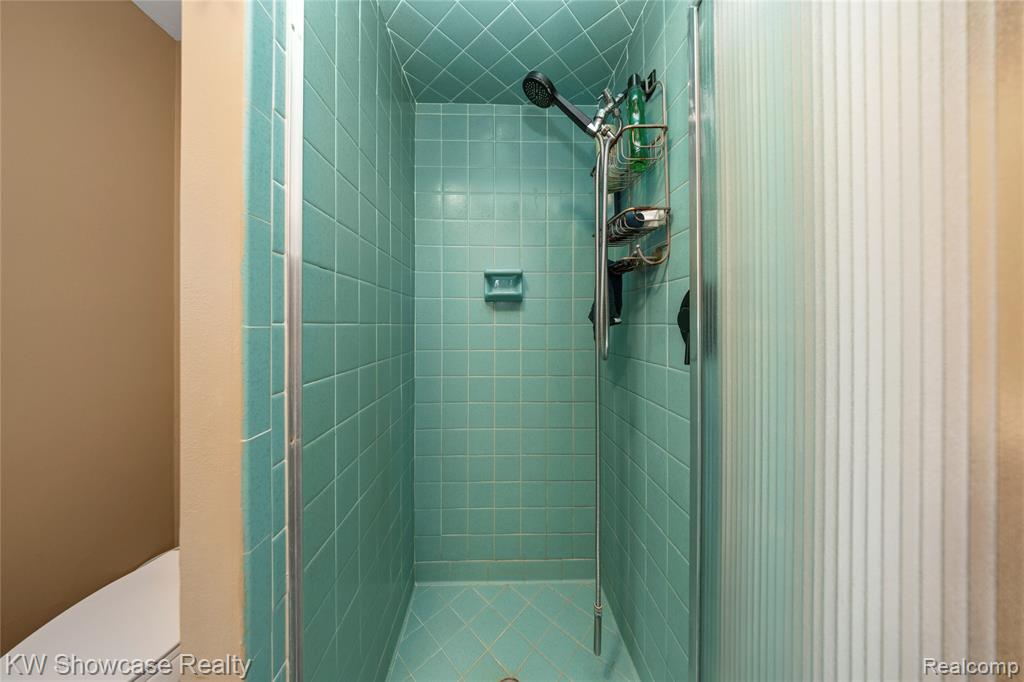 6144 Venice Drive, Commerce Twp, MI 48382 — Photo 47