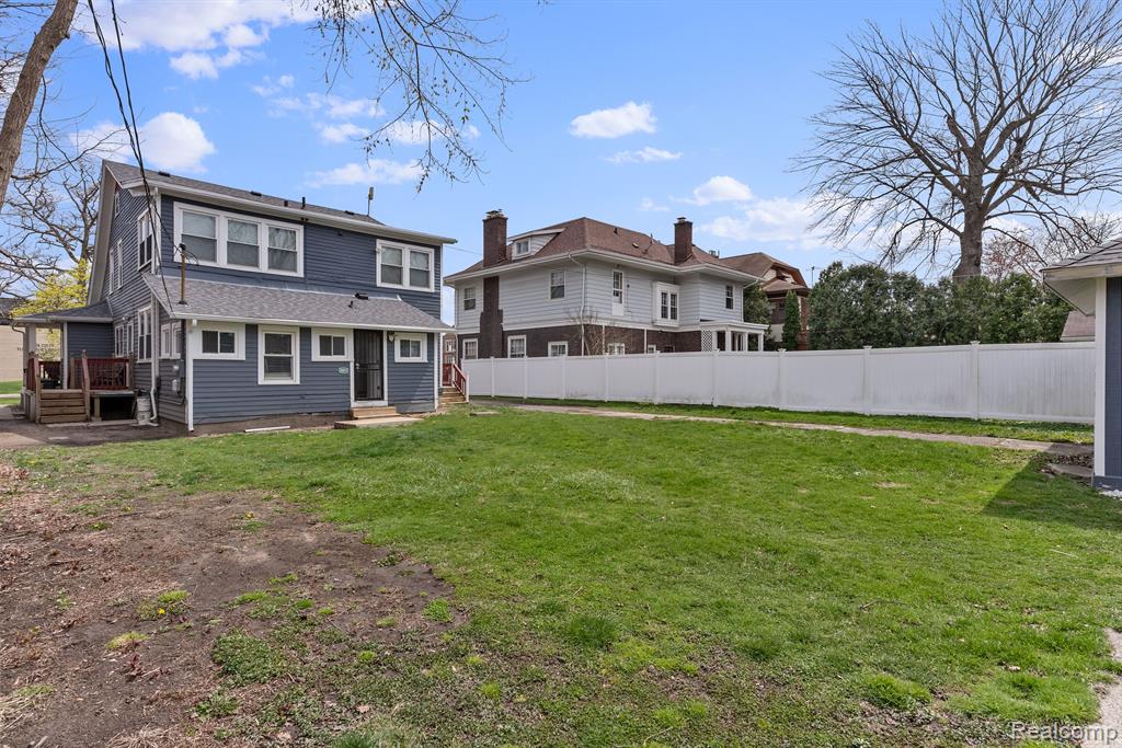 424 CRAPO Street, Flint, MI 48503 — Photo 8