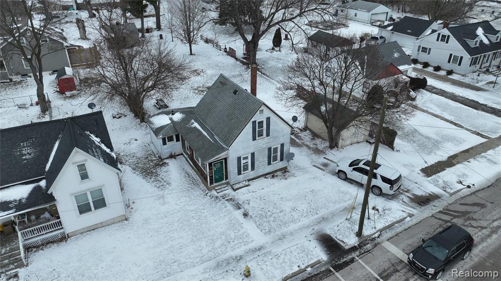 403 E King Street E, Owosso, MI 48867 — front exterior
