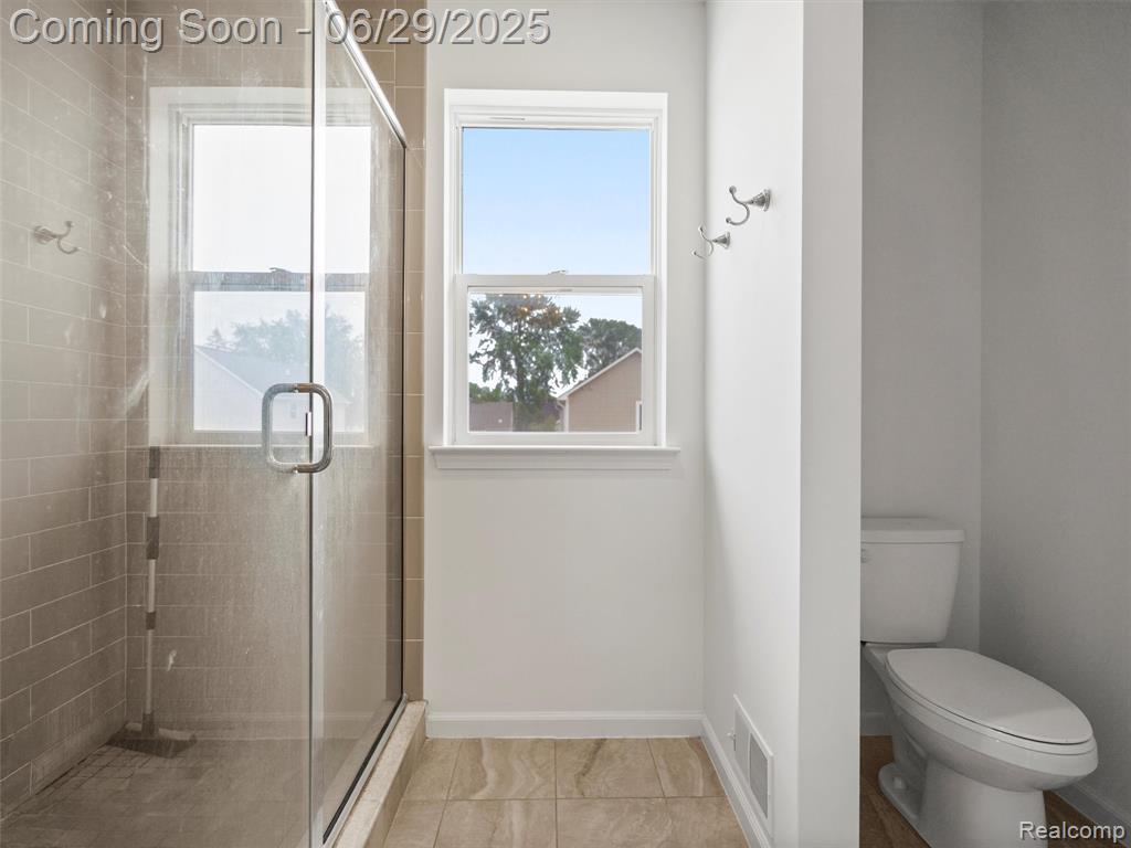 399 W DALLAS Avenue, Madison Heights, MI 48071 — Photo 19