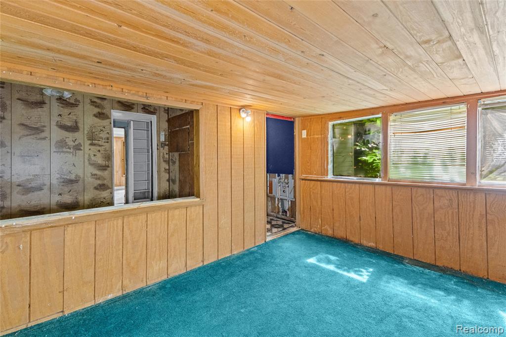 1975 Porter Road, White Lake, MI 48383 — Photo 17