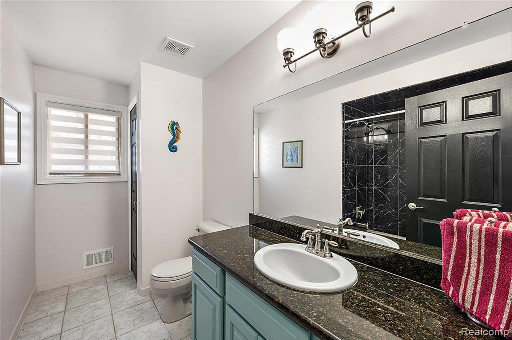 49931 Shelby Creek Drive, Utica, MI 48317 — Photo 43