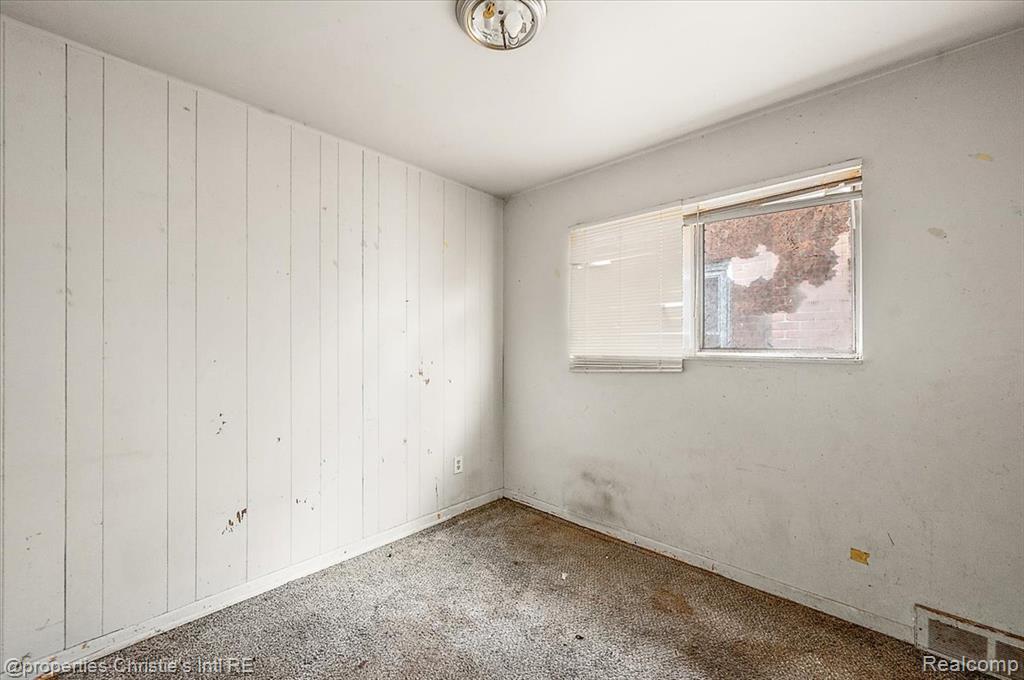 18104 Runyon Street, Detroit, MI 48234 — Photo 16