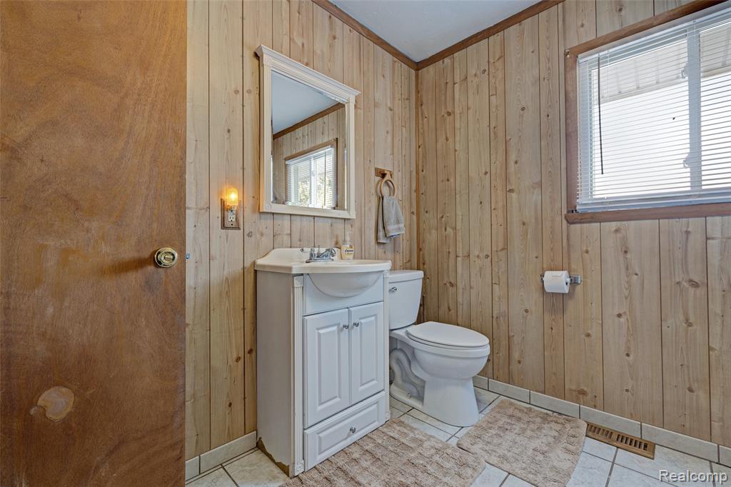 1717 S Sashabaw Road, Ortonville, MI 48462 — Photo 13
