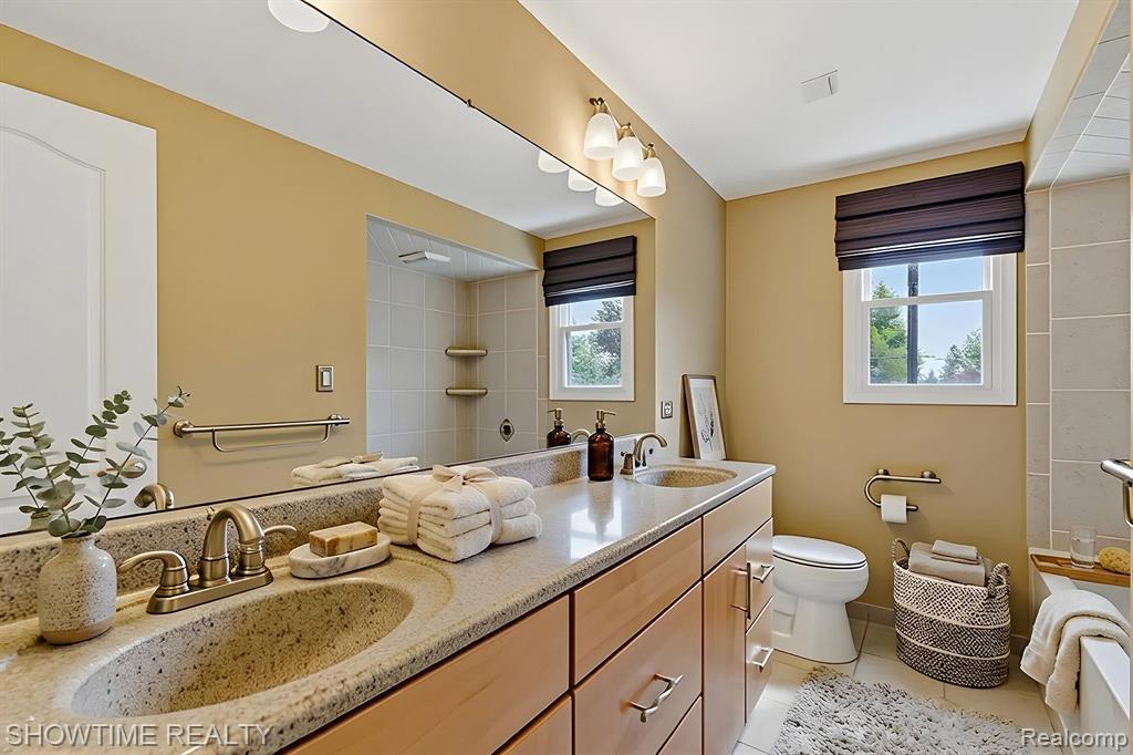 45466 Keding Street, Utica, MI 48317 — Photo 17
