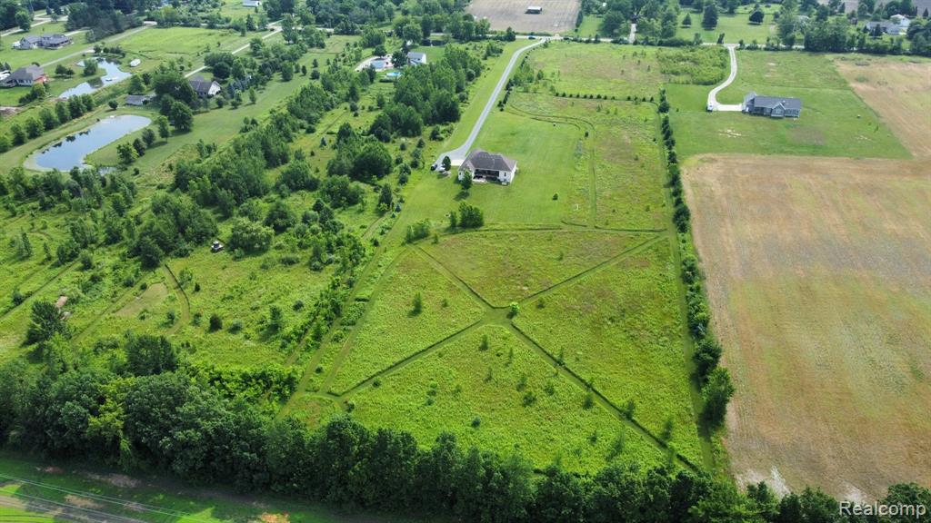 7396 Elms Road, Swartz Creek, MI 48473 — Photo 63