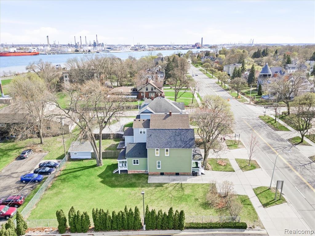 1618 MILITARY Street, Port Huron, MI 48060 — Photo 38