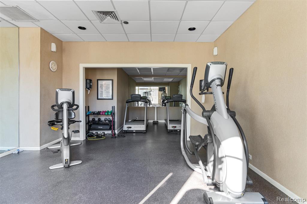 5000 Town Center Center, 306, Southfield, MI 48075 — Photo 19
