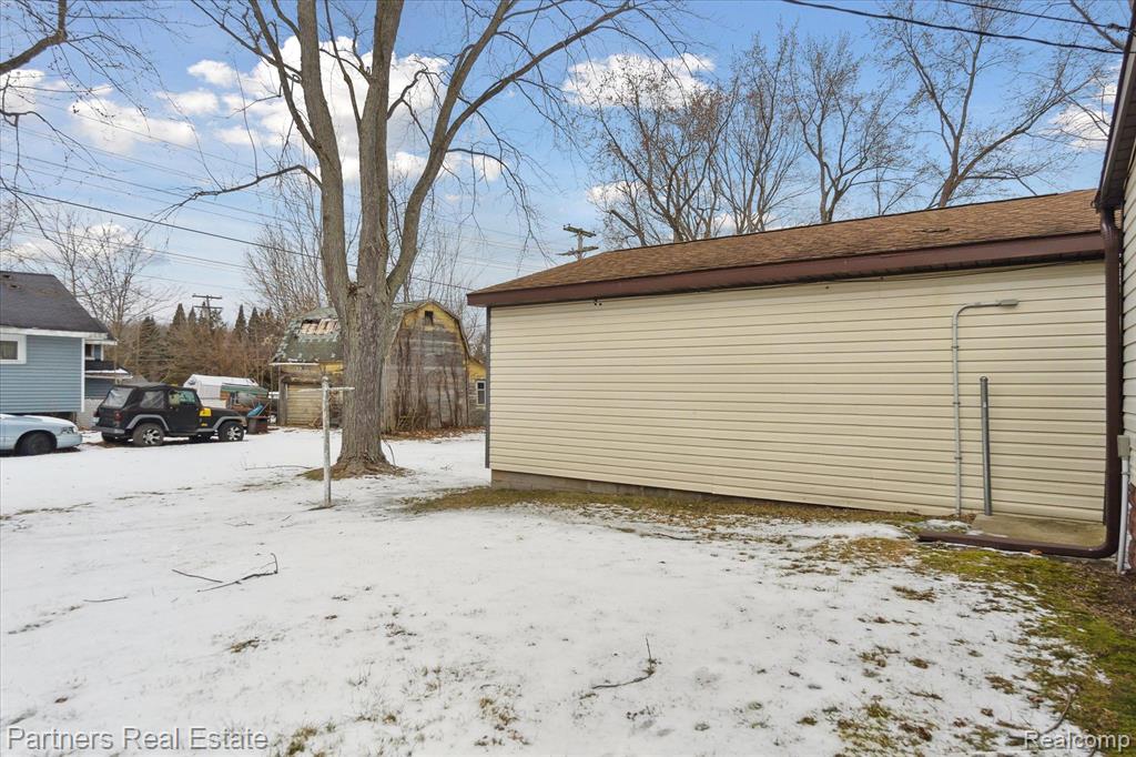 503 N Main Street, Webberville, MI 48892 — Photo 37