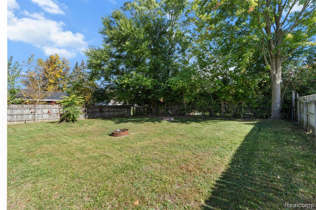 640 N Madison Street, Perry, MI 48872 — Photo 29