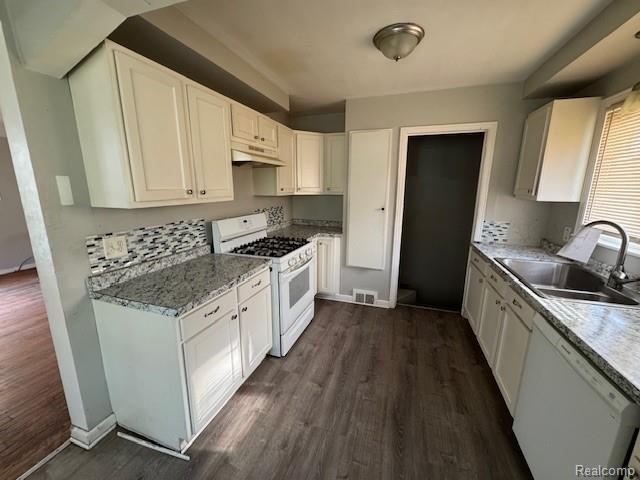 22641 Pembroke Avenue, Detroit, MI 48219 — Photo 2