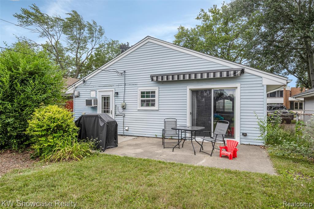 8055 Roosevelt Street, Taylor, MI 48180 — Photo 19
