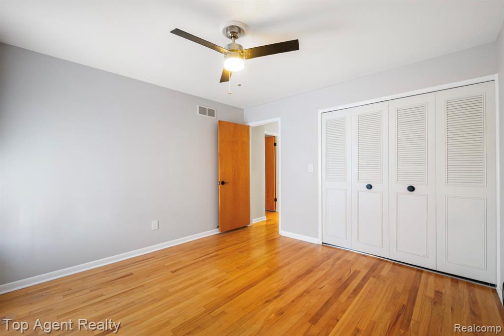 8353 Kennedy Circle, Warren, MI 48093 — Photo 32
