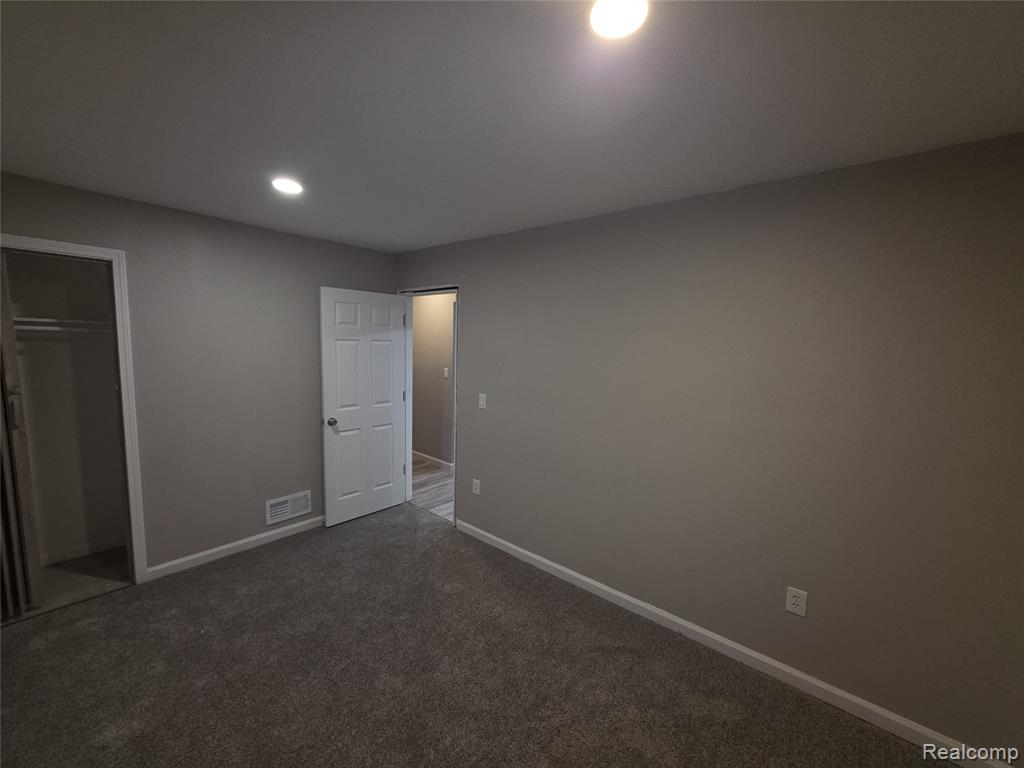6744 Brimson Street, Hamtramck, MI 48212 — Photo 5