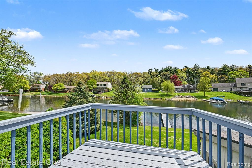 899 Rachelle Street, White Lake, MI — Photo 14