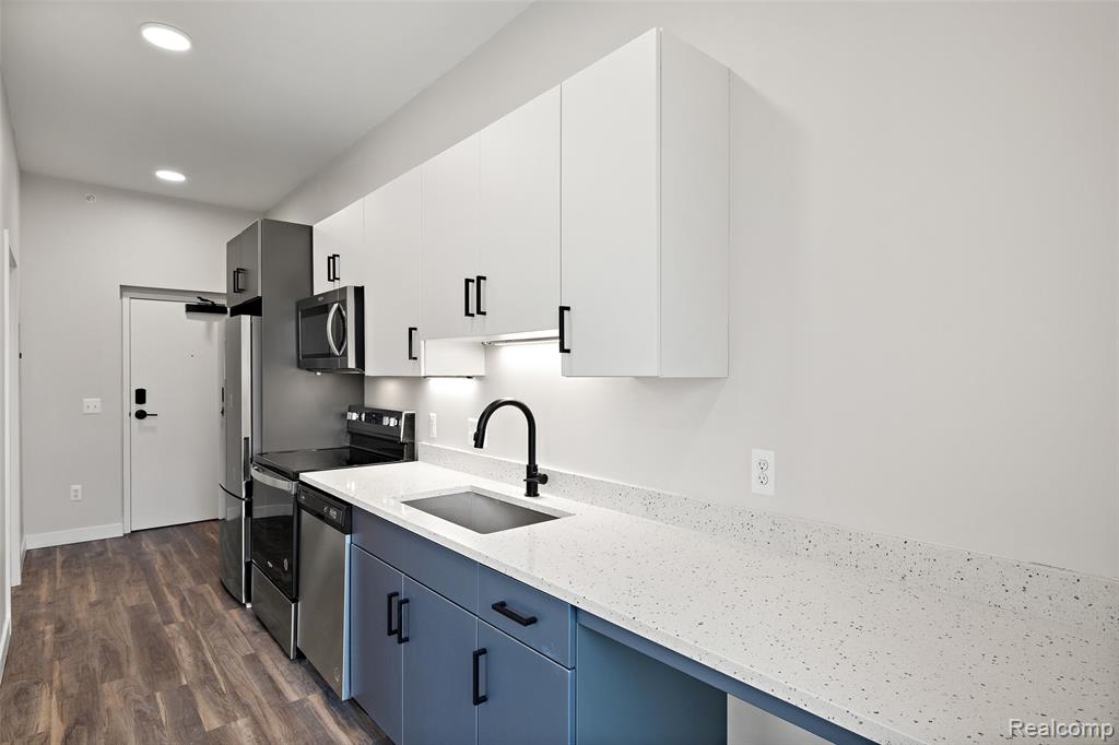 7631 E Lafayette, Detroit, MI 48214 — Photo 7