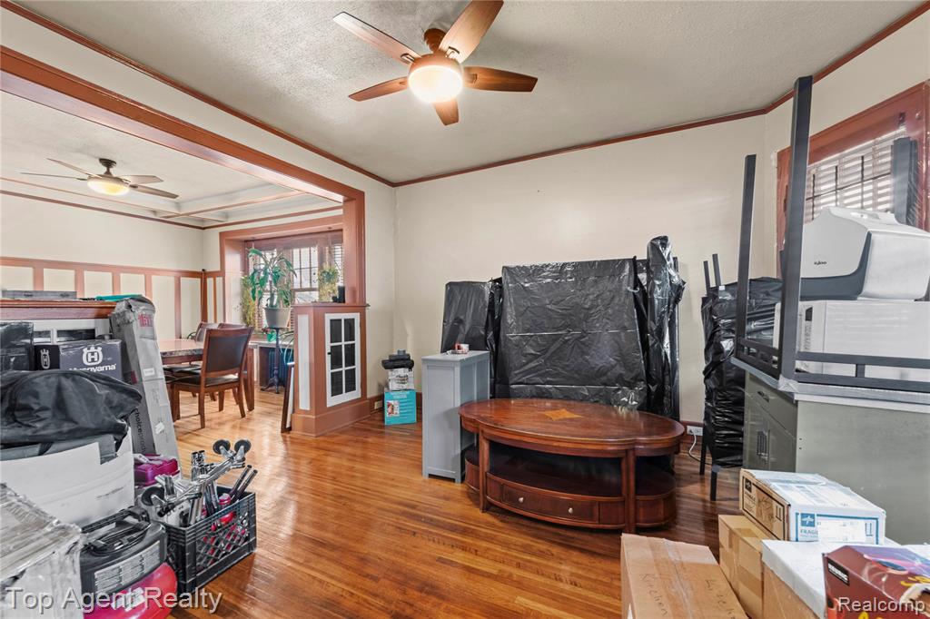 5302 Crane Street, Detroit, MI 48213 — Photo 8