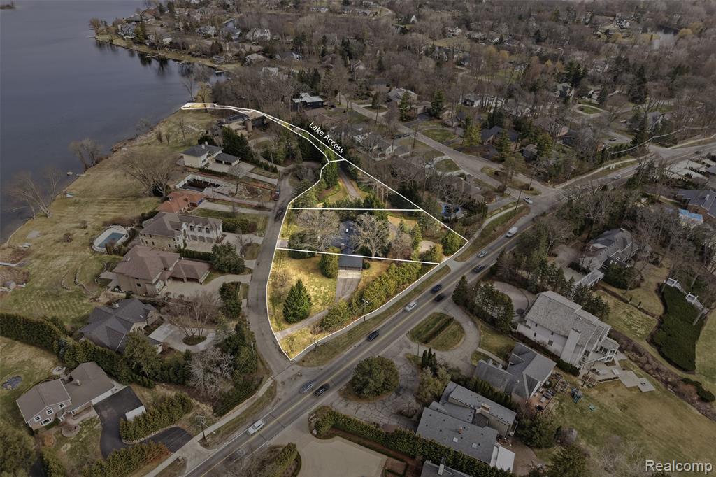 2954 Long Ridge Court, West Bloomfield, MI 48323 — Photo 12