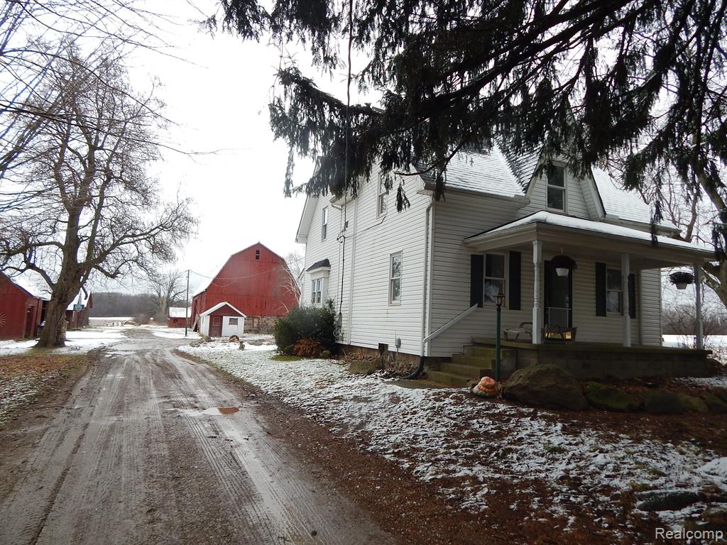 12686 WILKES Road, Brockway, MI 48097 — Photo 5