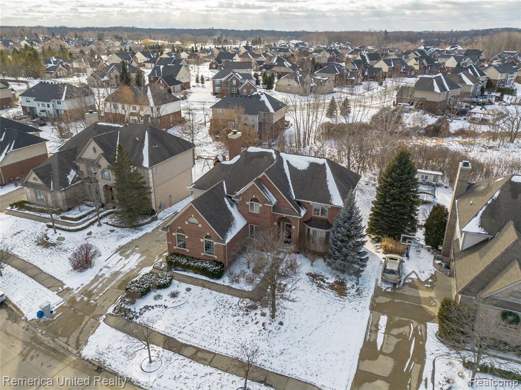 24695 Wedgewood Dr, South Lyon, MI 48178 — Photo 50