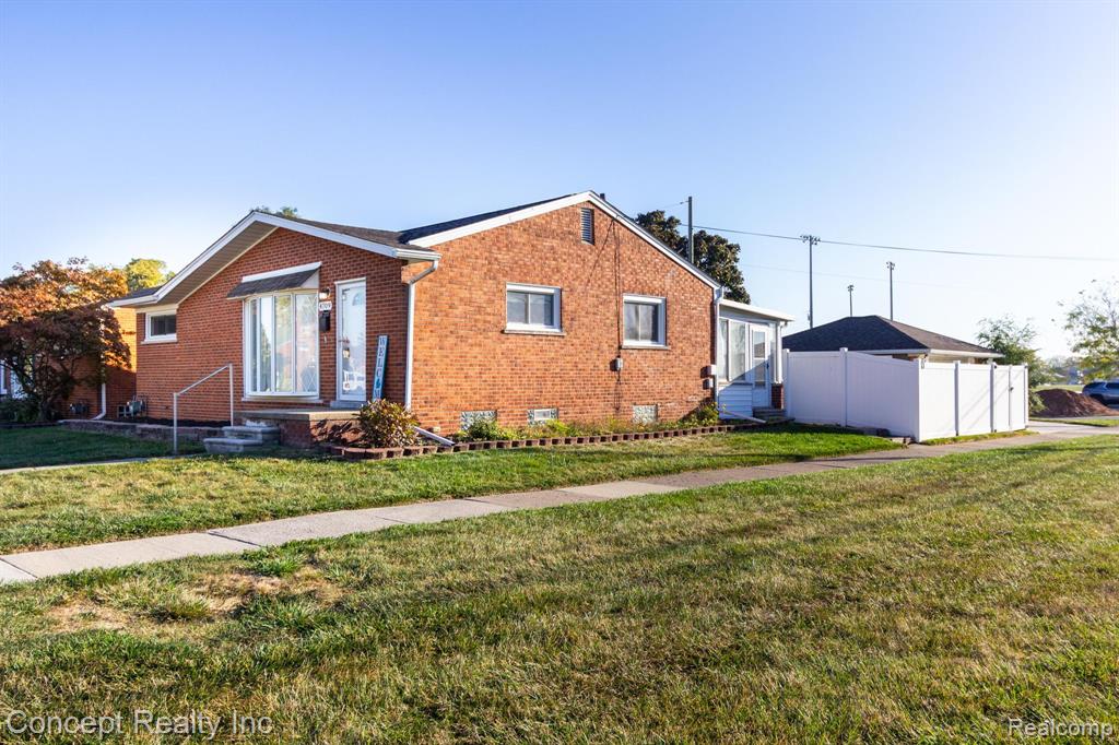 4709 23rd Street, Wyandotte, MI 48192 — Photo 3