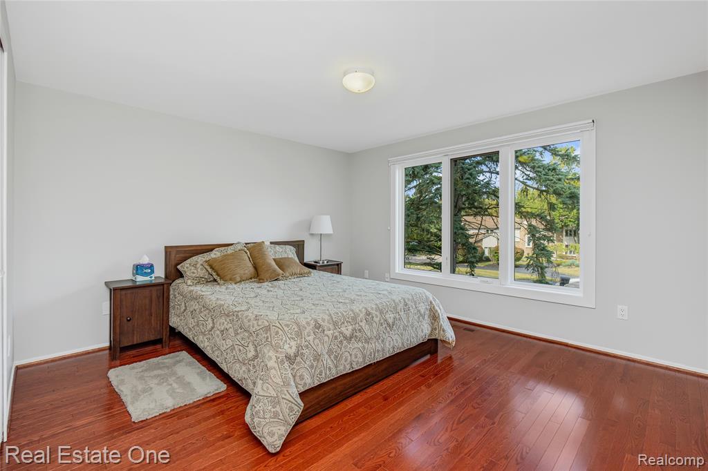 4261 Lakeridge Court, Bloomfield Hills, MI 48302 — Photo 43