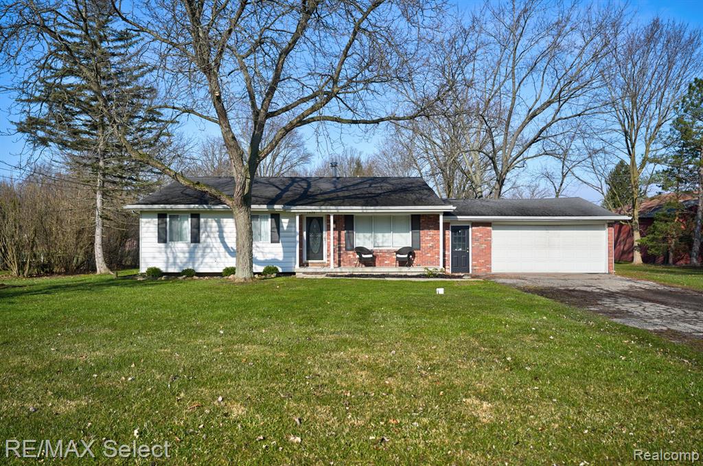 7028 RIEGLER Street, Grand Blanc, MI 48439 — front exterior