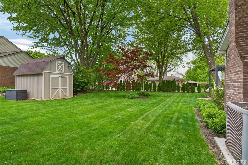 39815 Scottsdale Drive, Canton, MI 48188 — Photo 29