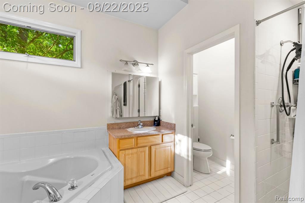 1040 Belle River Woods Boulevard, East China, MI — Photo 18