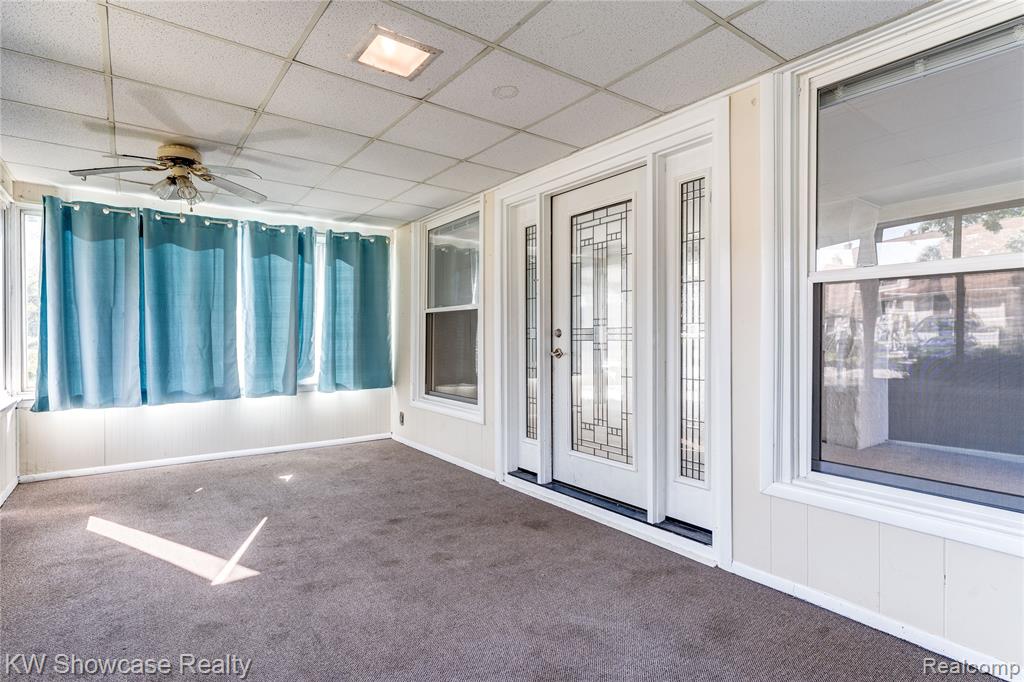 3033 Cass Lake Avenue, Keego Harbor, MI 48320 — Photo 23