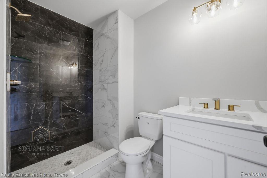 11982 Encore Court, Shelby Twp, MI 48315 — Photo 27