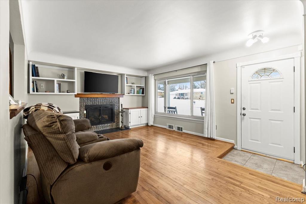 52443 Pappy Lane, Shelby Twp, MI 48316 — Photo 4
