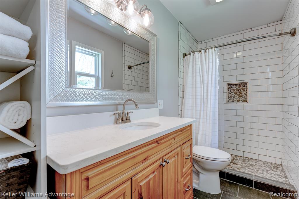 504 GLENWYTH Road, Brighton, MI 48116 — Photo 17