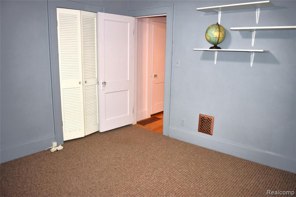 409 Englewood Avenue, Royal Oak, MI 48073 — Photo 16