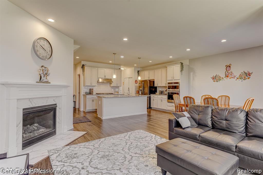43646 Prospect Lane, Novi, MI — Photo 18