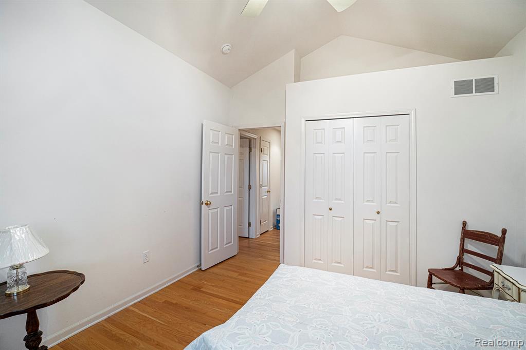 4382 Oak Tree Court, Fenton, MI 48430 — Photo 34