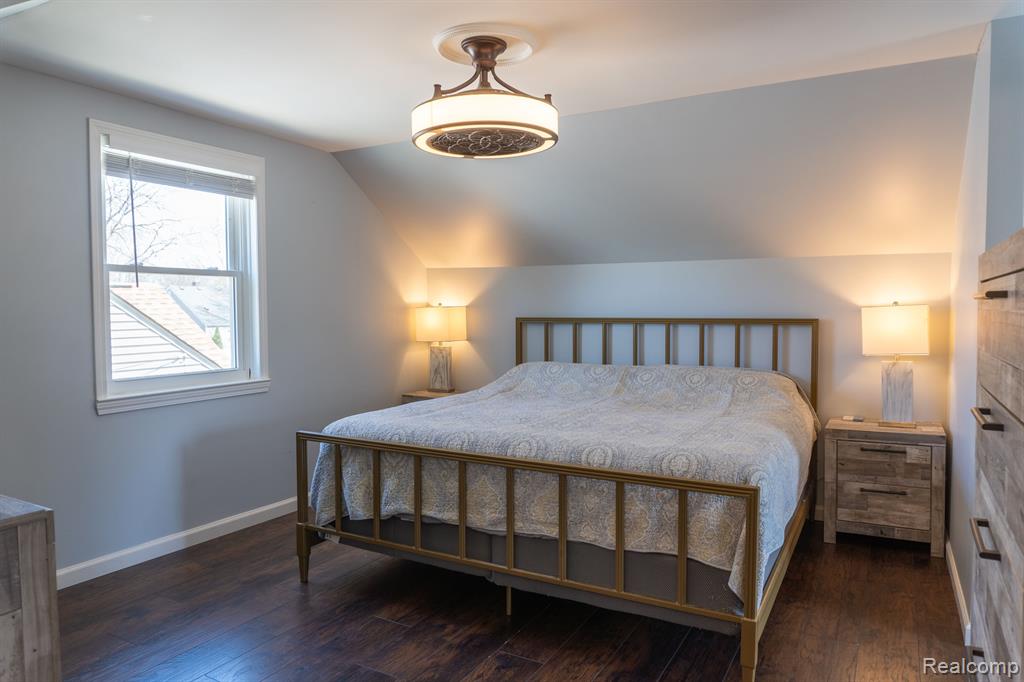 405 N MINERVA Avenue, Royal Oak, MI 48067 — Photo 5