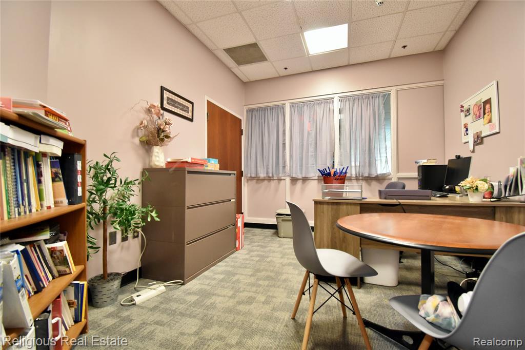 145 Capital Avenue NE, Battle Creek, MI 49017 — Photo 13