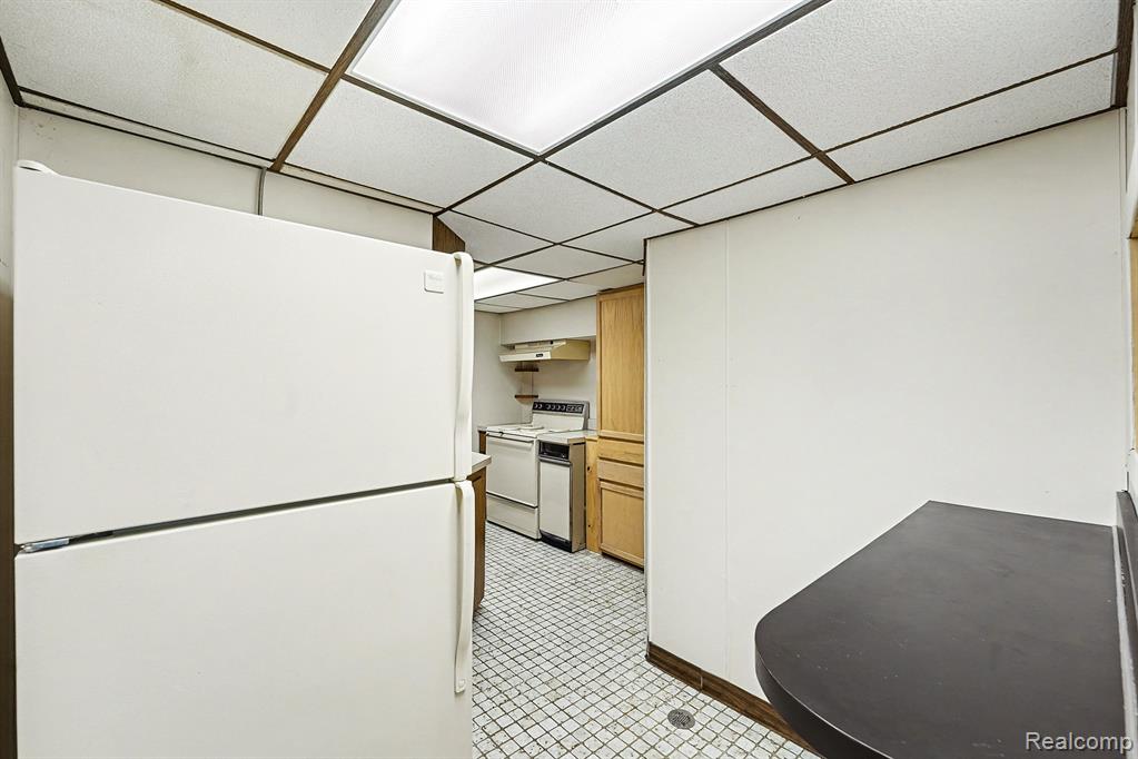 48315 Bayshore Drive, Van Buren, MI 48111 — Photo 16