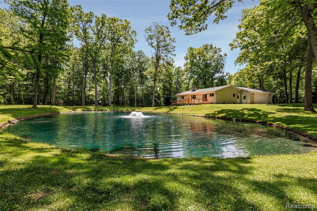 10100 Bridge Lake Road, Clarkston, MI 48348 — Photo 28