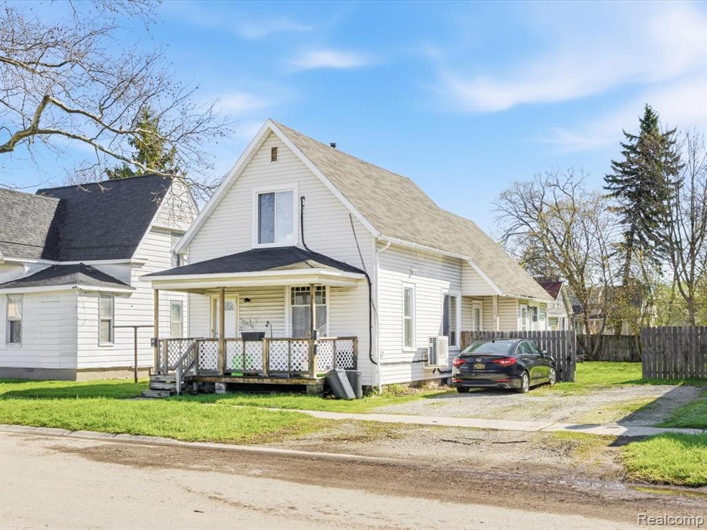 408 15th Street, Port Huron, MI 48060 — front exterior