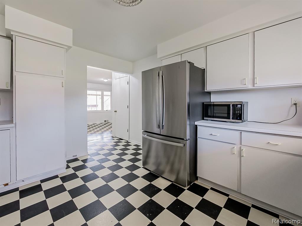 7380 Villamuer Road, West Bloomfield, MI — Photo 12