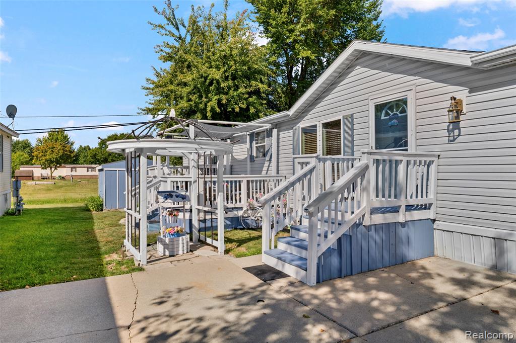 52159 Landsdowne Circle, Chesterfield, MI — Photo 4
