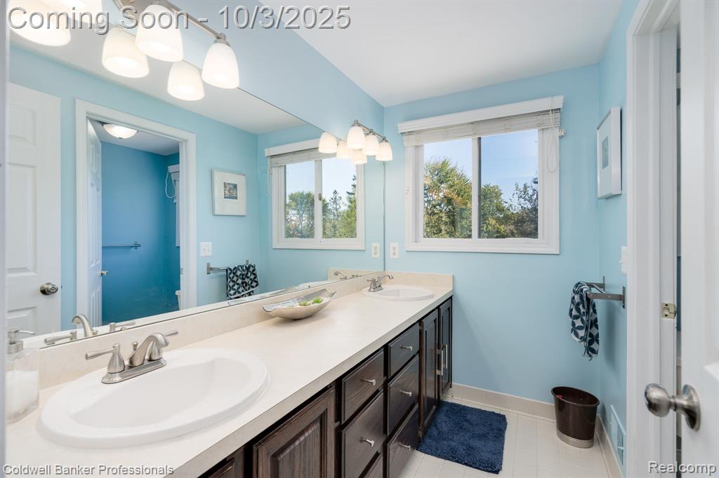 6844 Woodmere Drive, Canton, MI 48187 — Photo 39