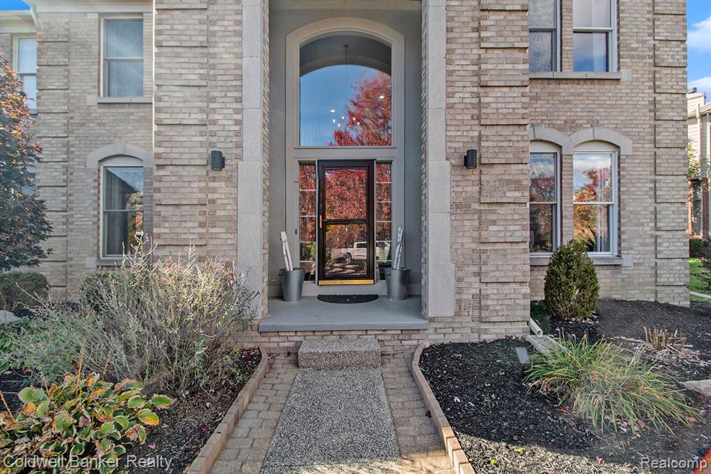 17301 OAK HILL Drive, Northville, MI 48168 — Photo 6