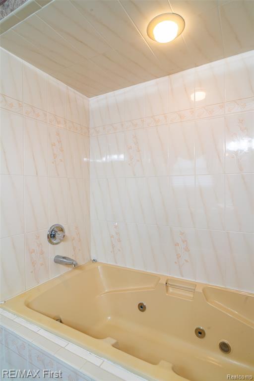 47799 Farmbrook Court, Chesterfield, MI — Photo 33