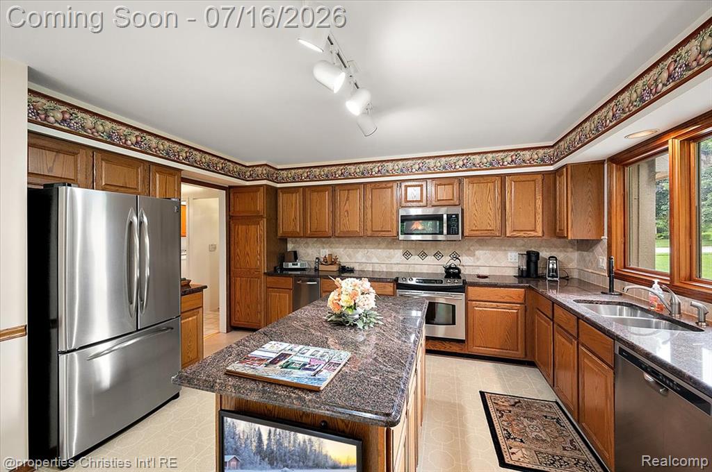 969 Whitegate Drive, Northville, MI 48167 — Photo 11