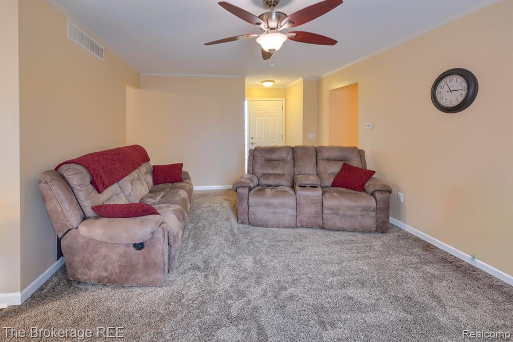 4391 Eagle Lane, Burton, MI 48519 — Photo 11