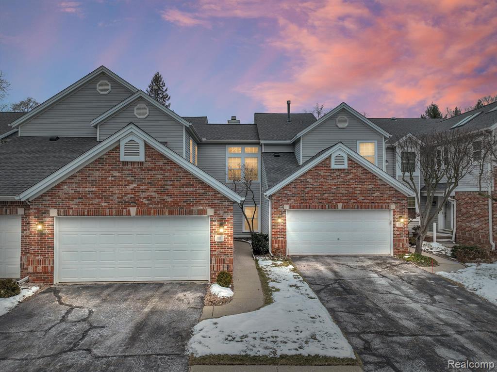 1111 Fairways Boulevard, Troy, MI 48085 — front exterior